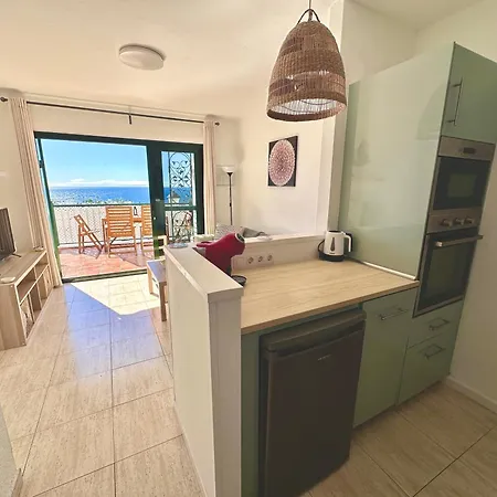 Casa Josephine Lanzarote, Spectacular Sea Views & Free Wifi Apartment